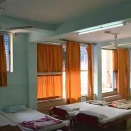 Sri Krishna Guest House & Reasturant Конарак Екстер'єр фото